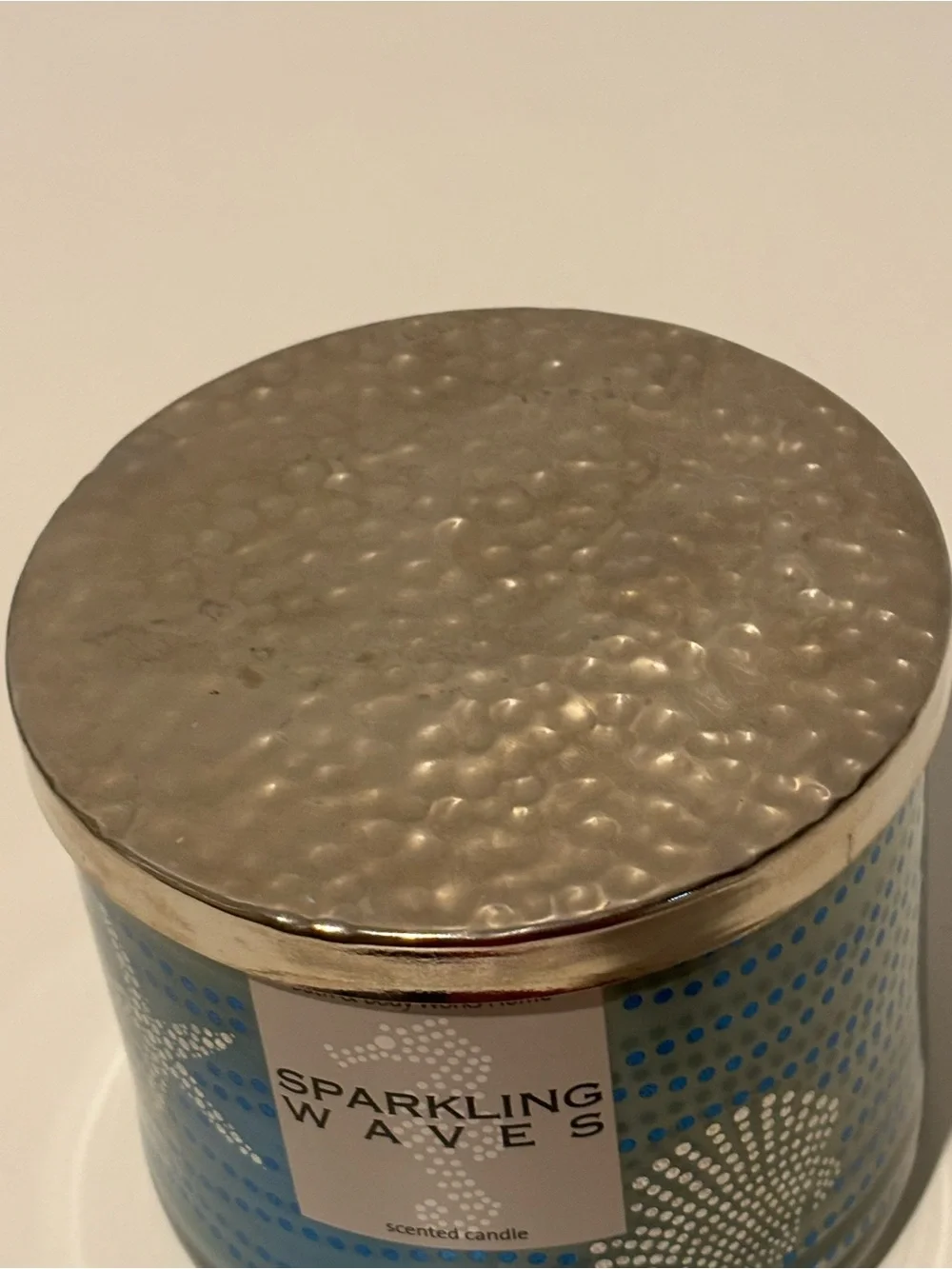 Bath & Body Works Sparkling Waves Blue & Silver Scented Candle